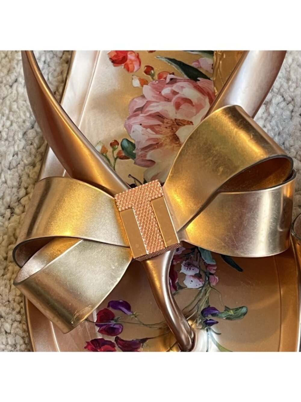 Ted Baker Jelly Thong Flip Flop Sandals Womens 39/8.5 Floral Insole Bow Copper - Picture 3 of 8